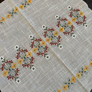 Ubelhor Small Table Linen